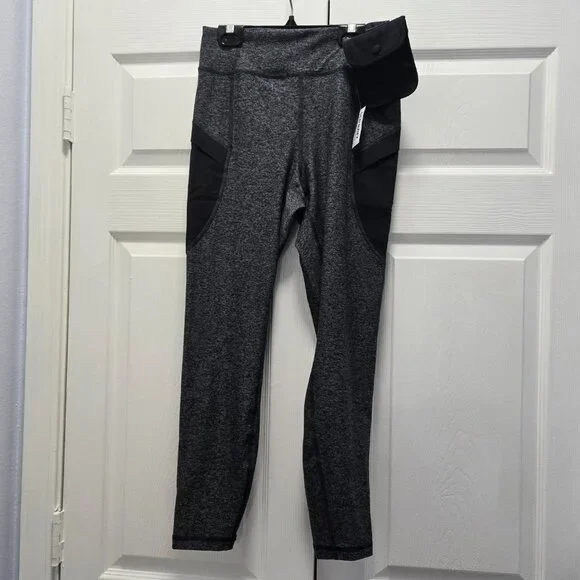 NWT Old Navy Cloud+ 7/8 Leggings Medium Heather Gray - Picture 2 of 3